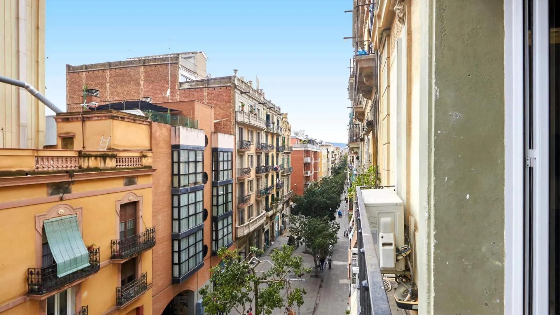 Comfortable Apartment Next To Apolo Theater 바르셀로나 스페인